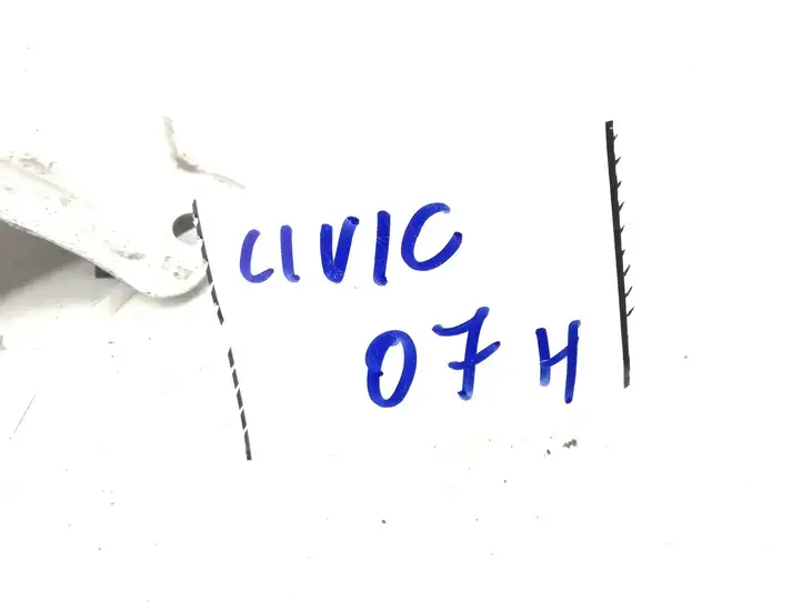 Honda Civic (2006 - 2011) Другая часть кузова — фото 2