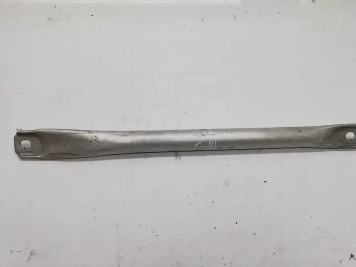 BMW 5 F10 F11 (2009 - 2016)  7180316 Другая часть кузова