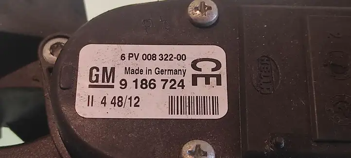 Opel Vectra C (2002 - 2005) 9186724 Педаль акселератора — фото 3