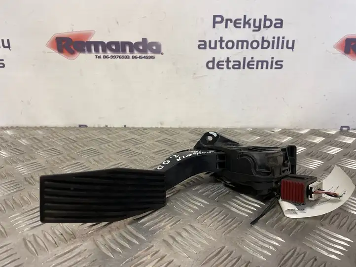 Opel Insignia A (2008 - 2017) 13237352 Педаль акселератора — фото 1