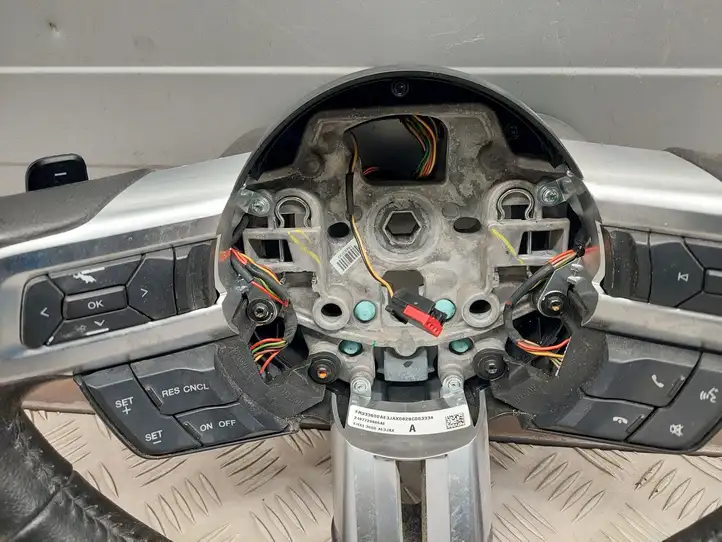 Ford Mustang VI (2015 - )  FR333600AE3JAX Руль