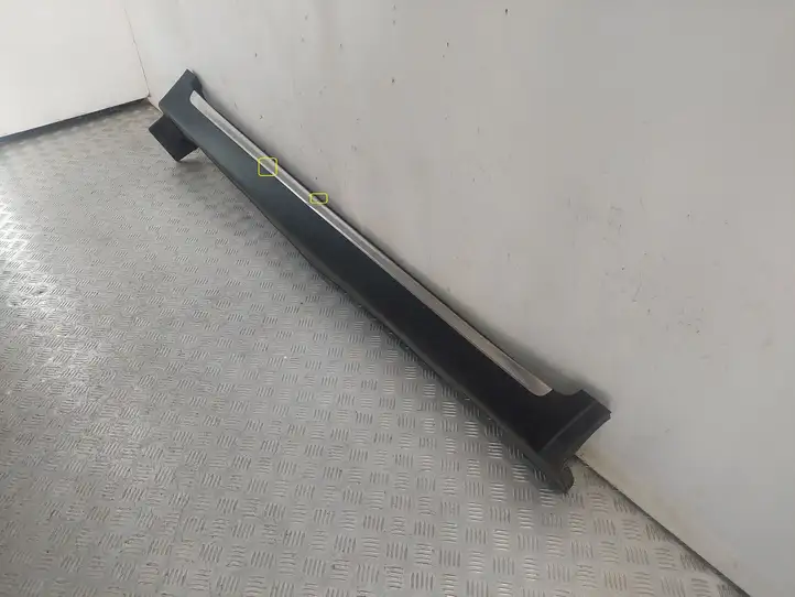 Kia Sportage (2016 - 2018)  87754F1110 Порог