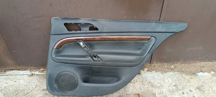 Skoda Superb B5 (3U) (2001 - 2008) 3U5867212 Обшивка задней двери — фото 1