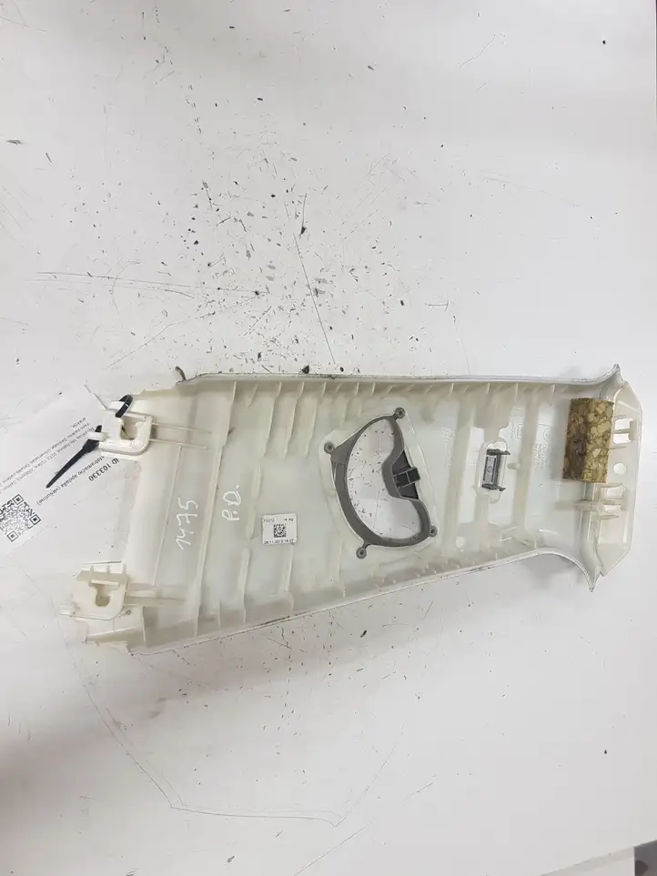 BMW 3 F30 F35 F31 (2012 - 2018) 51437220998 Верхняя обшивка стойки B — фото 6