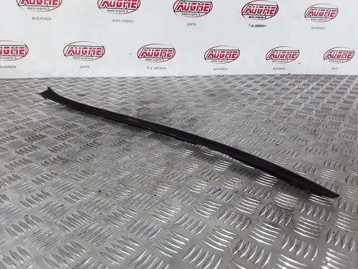 Audi Q5 SQ5 (2008 - 2012) 8R0854328A Накладка стоек лобового стекла — фото 3