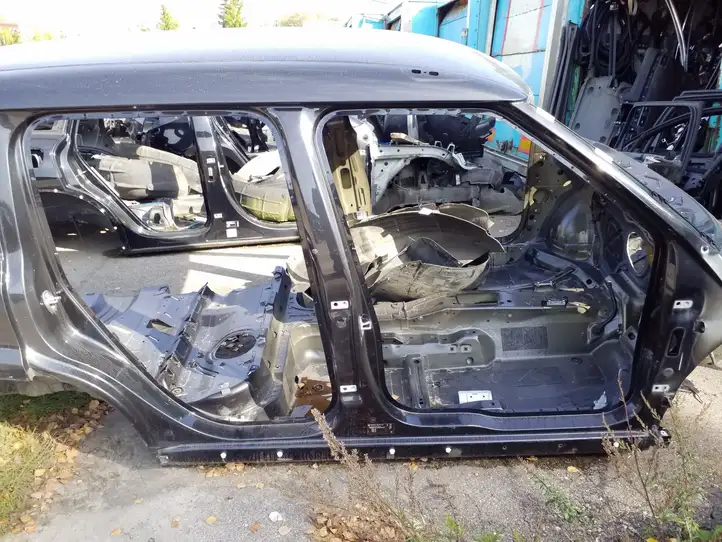 Skoda Yeti (5L) (2013 - 2018) Средняя стойка кузова (B) — фото 1