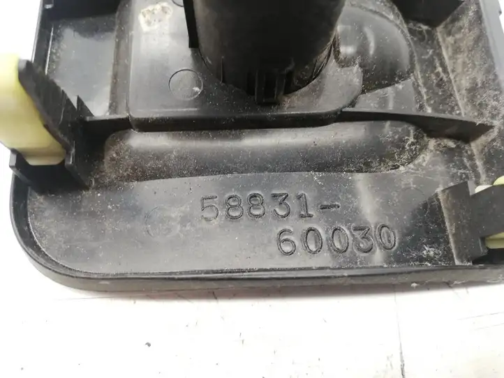 Toyota Land Cruiser (J120) (2002 - 2009) 5883160030 Кнопка фаркопа в багажнике — фото 3