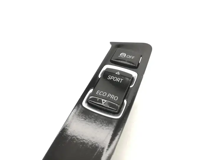 BMW 1 F20 F21 (2011 - 2019) 9391704 Кнопка фаркопа в багажнике — фото 2