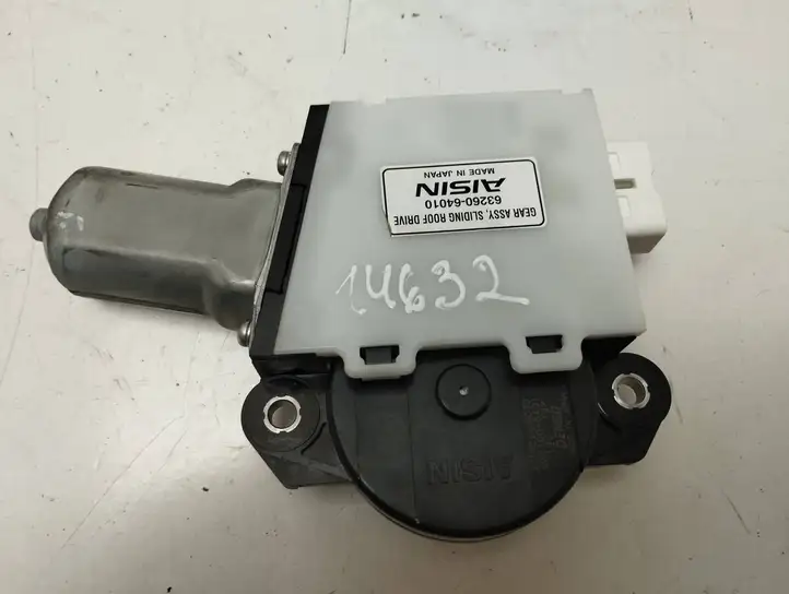 Toyota Verso (2012 - 2015) 6326064010 Мотор привода люка — фото 1