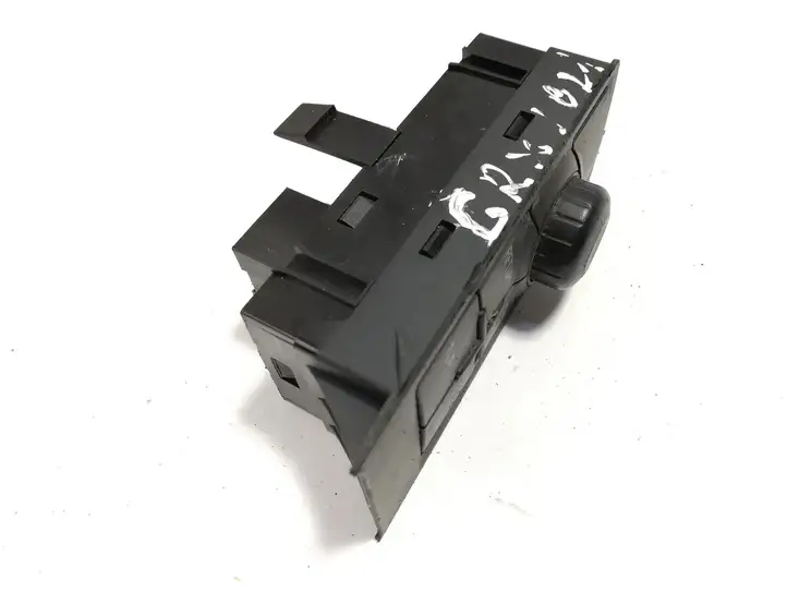 Audi A3/S3 8P (2004 - 2008) 8P0919721 Кнопка фаркопа в багажнике — фото 2