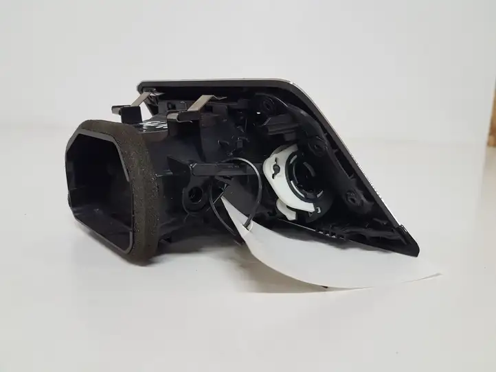 BMW 3 F30 F35 F31 (2012 - 2018) 923199509 Боковой воздушный дефлектор — фото 2