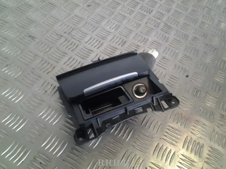 Audi A5 8T 8F (2007 - 2011) 8K0857951 Передняя пепельница — фото 1