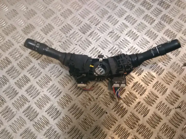 Toyota Avensis T270 (2015 - 2018)  0521017F422 Комплект ручек