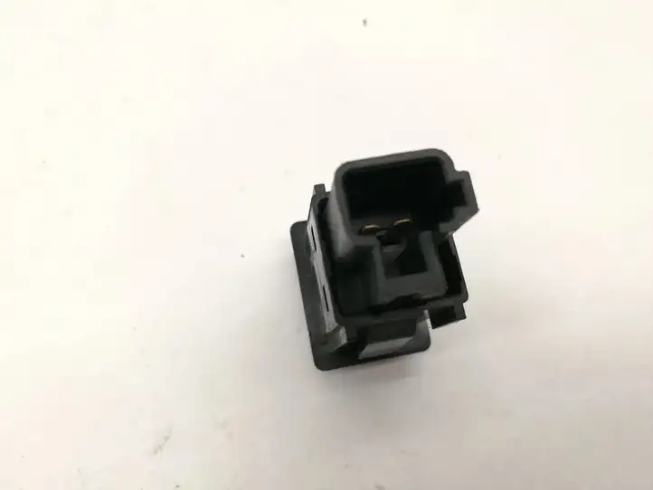 Toyota Auris E180 (2012 - 2018) 15D084 Кнопка фаркопа в багажнике — фото 3