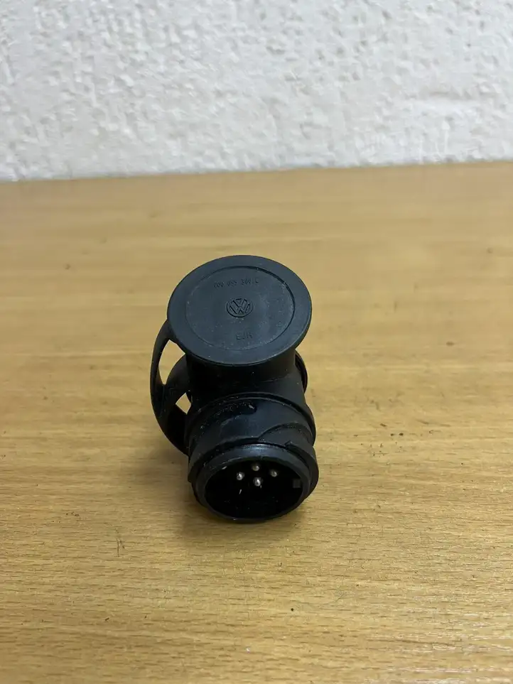 Volkswagen Golf VII (2013 - 2019) 000055300C Розетка прицепа — фото 1