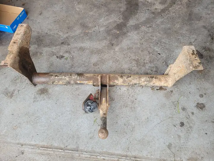 Opel Omega B2 (1999 - 2004) Комплект буксировочного крюка — фото 1