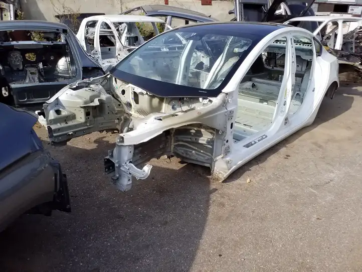 Tesla Model 3 (2017 - 2023) Лонжерон кузова — фото 4