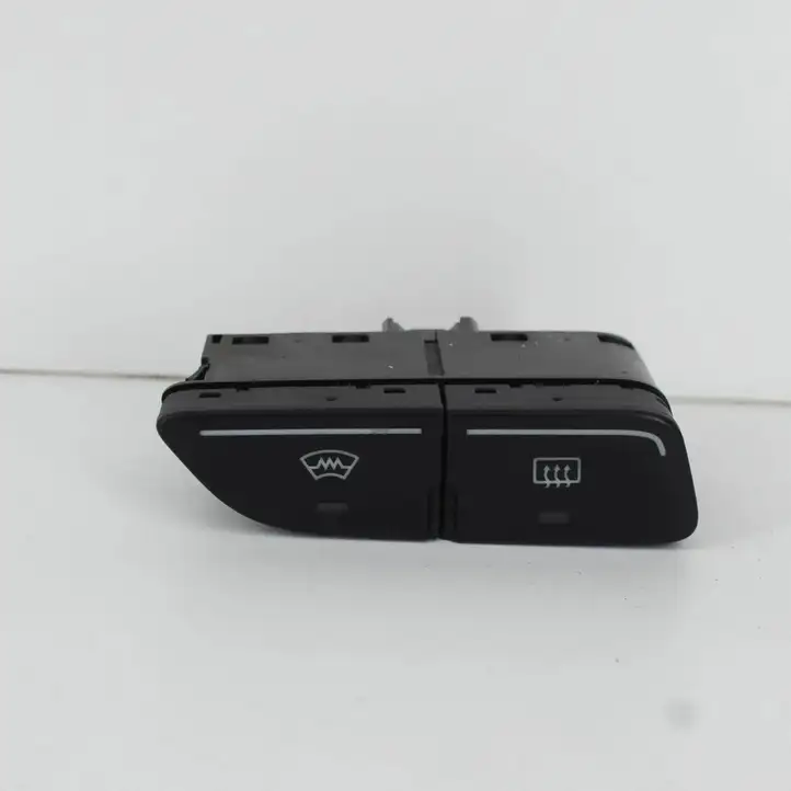 Ford Focus (2011 - 2015) AM5T18K574AB Кнопка фаркопа в багажнике — фото 1