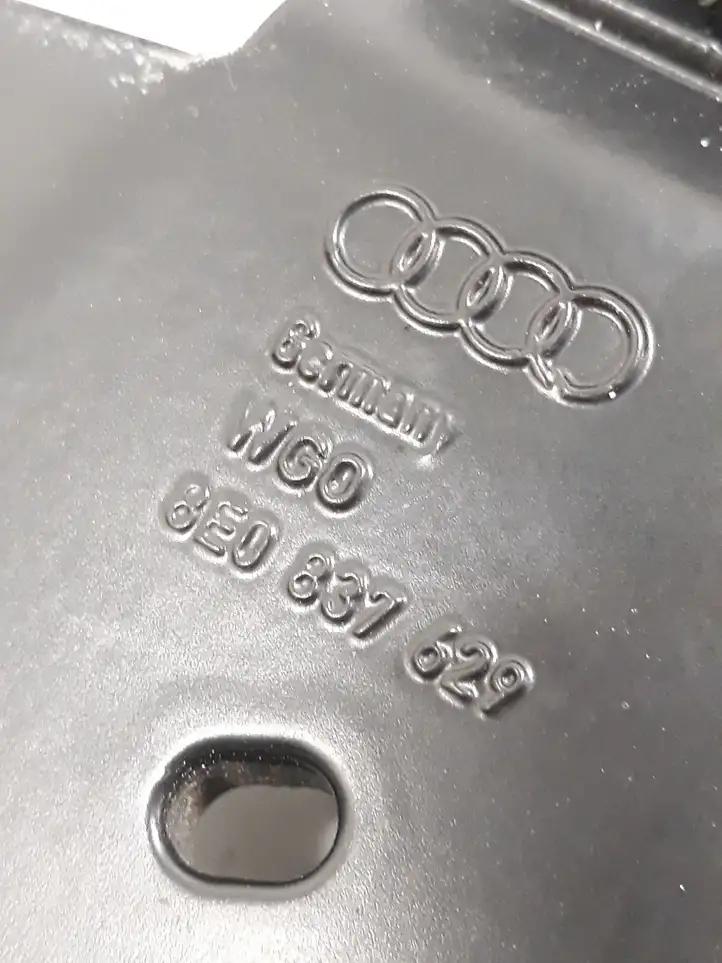 Audi A4 S4 B7 8E 8H (2004 - 2009) 8E0837629 Рамка стекла передней двери — фото 3