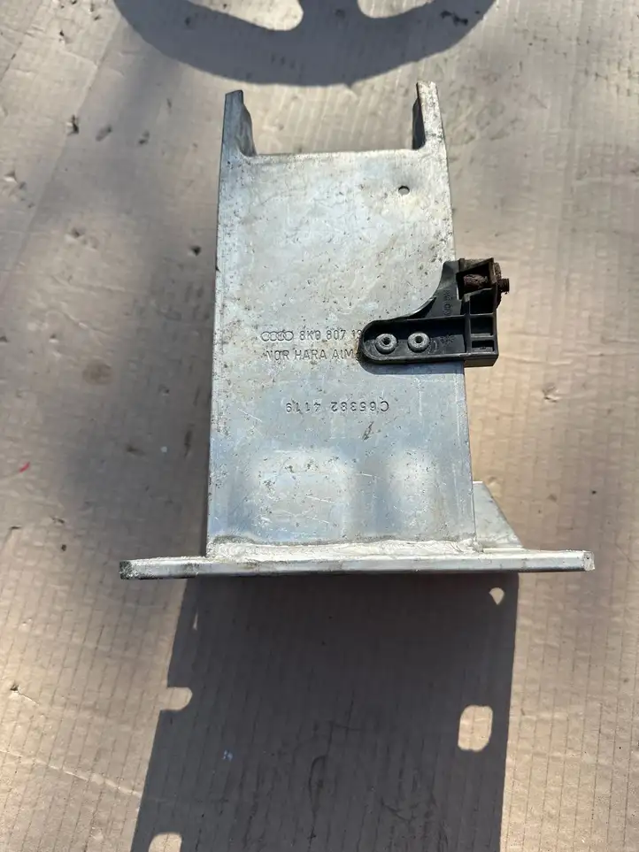 Audi A4 S4 B8 8K (2011 - 2015) 8K0807133D Лонжерон кузова — фото 3