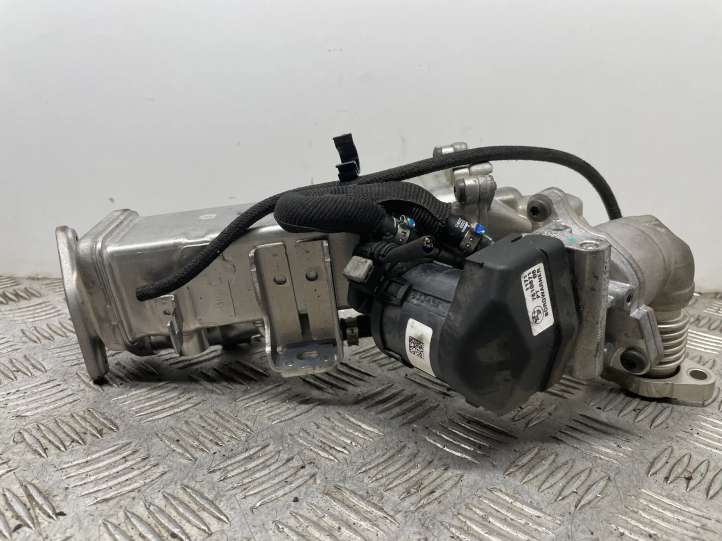 BMW 5 F10 F11 (2009 - 2016)  7822350 Охладитель EGR