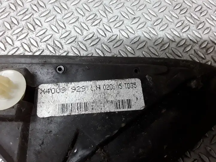 Toyota Avensis T250 (2003 - 2006) X4009929 Пластиковая отделка зеркала — фото 2