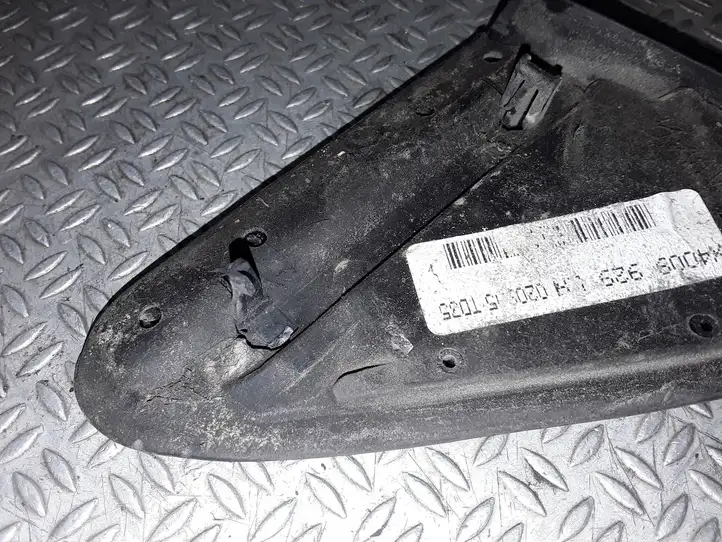 Toyota Avensis T250 (2003 - 2006) X4009929 Пластиковая отделка зеркала — фото 4