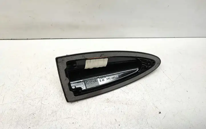 BMW X1 E84 (2009 - 2015) 6942770 Крышка GPS-антенны — фото 3