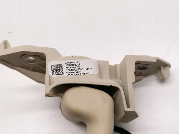 Tesla Model X (2015 - 2021) 1084042-53-D Солнцезащитный козырек — фото 4