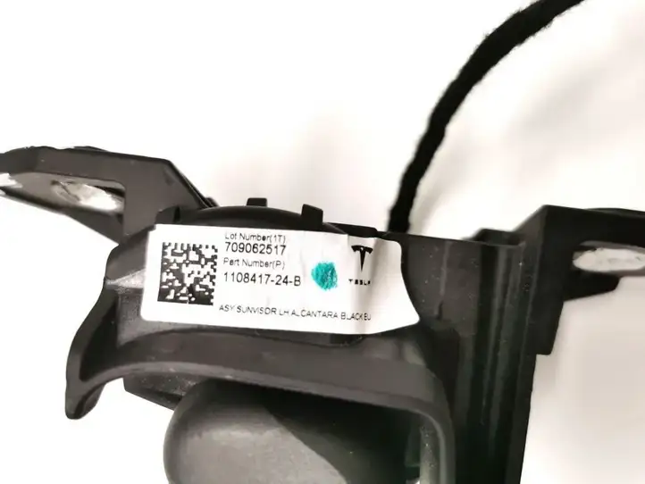 Tesla Model X (2015 - 2021) 1108417-24-B Солнцезащитный козырек — фото 4