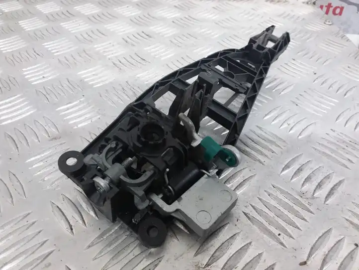 Opel Zafira B (2003 - 2006) 24463524 Крепление наружной ручки передней двери — фото 2