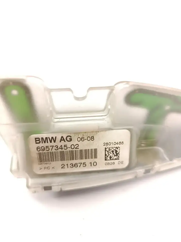 BMW 5 E60 E61 (2004 - 2010) 695734502 GPS антенна — фото 3