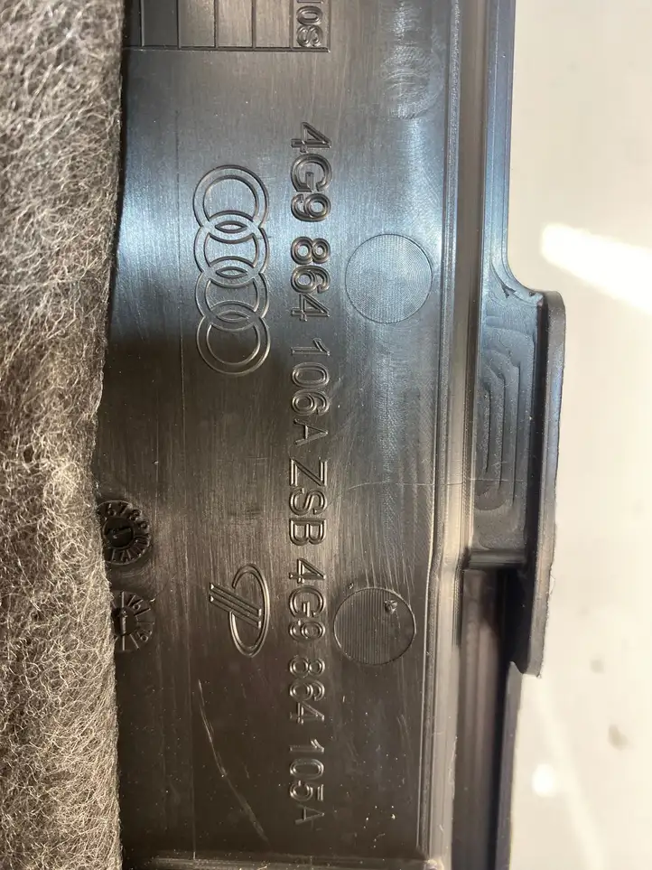 Audi A6 C7 (2014 - 2018) 4G9864106A Пол багажника — фото 6