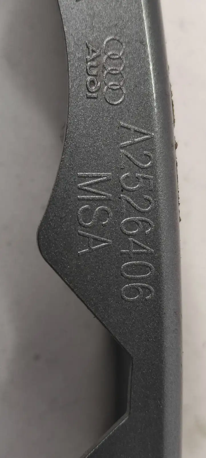 Audi A8 (2010 - 2014)  A2526406 Пластиковая отделка зеркала