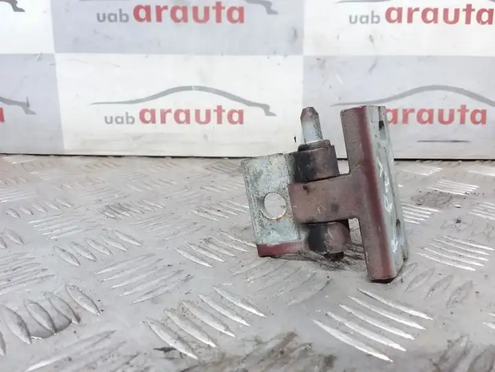 Volvo V70 (2000 - 2004) Верхняя петля передней двери — фото 2