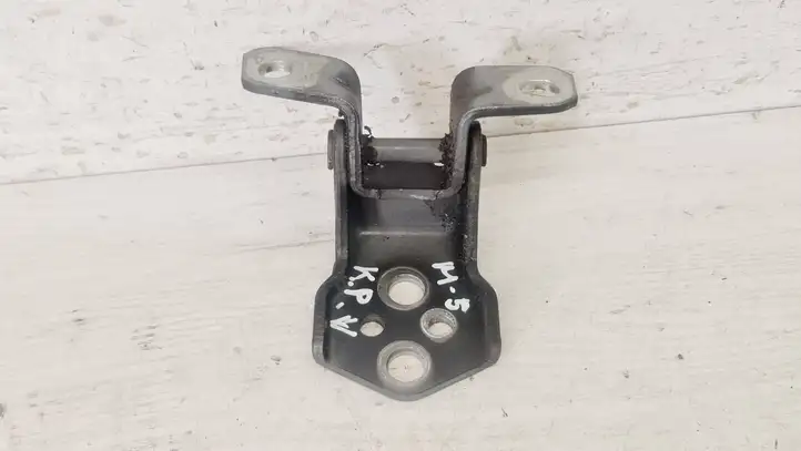 Mazda 5 (2005 - 2010)   Верхняя петля передней двери