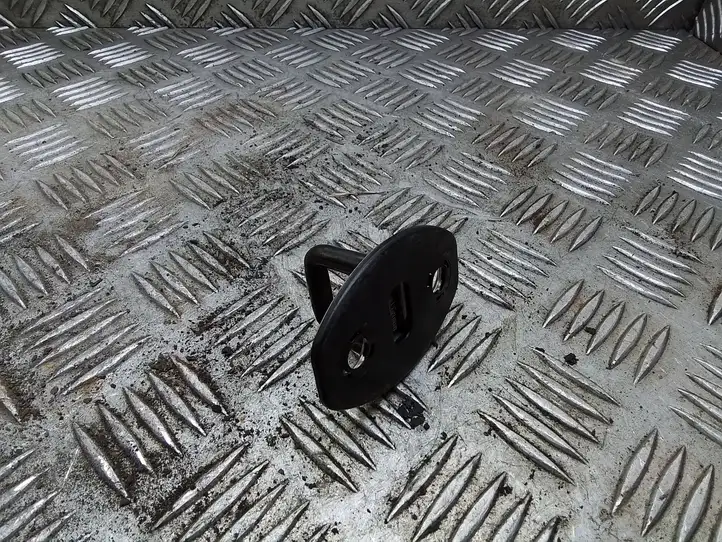 Volkswagen Tiguan (2007 - 2011)  5K0837033A Петля замка передней двери