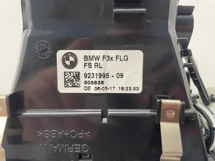 BMW M4 F82 F83 (2014 - 2020) 9231995 Боковой воздушный дефлектор — фото 2