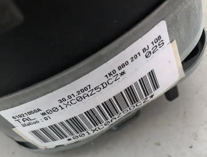 Volkswagen Golf V (2003 - 2009) 1K0880201BJ Подушка безопасности руля — фото 3