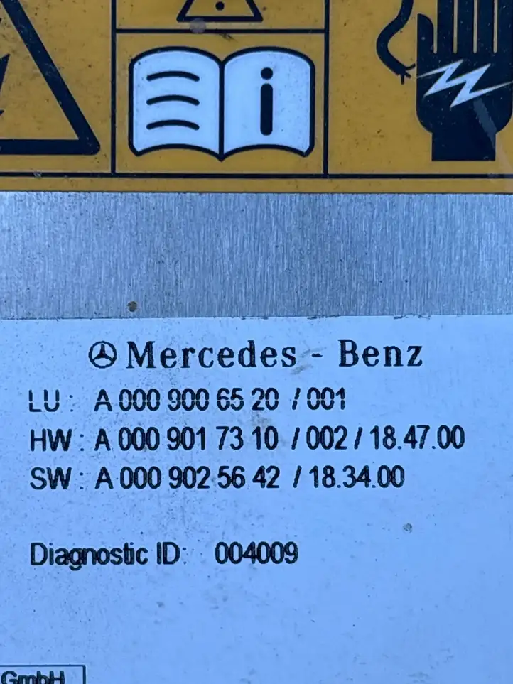 Mercedes-Benz EQC (2018 - ) A0009006520 Блок управления аккумулятором — фото 6