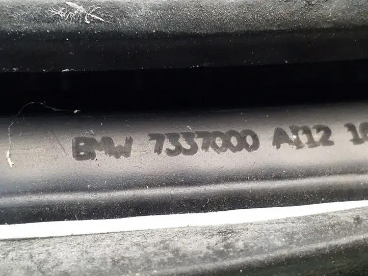 BMW 5 G30 G31 (2016 - ) 7337000 Уплотнитель передней двери (кузов) — фото 2