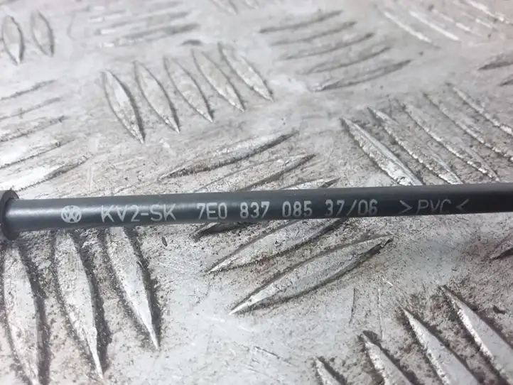Volkswagen Transporter-Caravelle (2003 - 2009)  7E0837085 Трос передней двери
