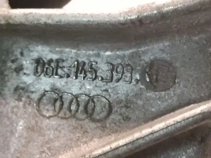 Audi A4 S4 B8 8K (2007 - 2011) 06E145393E Кронштейн насоса ГУР — фото 2