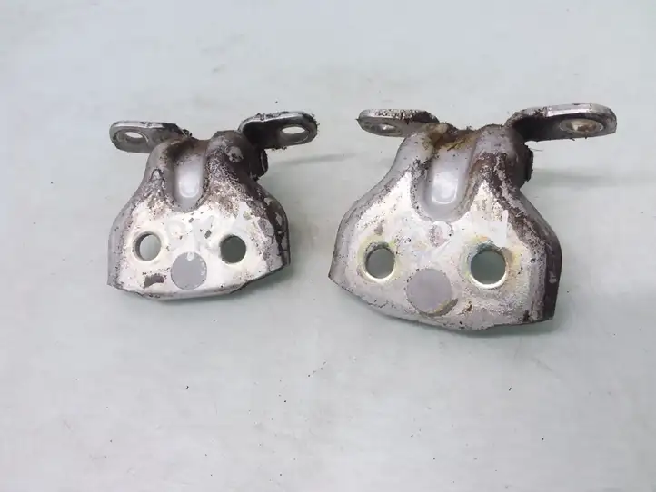 Kia Sorento (2002 - 2006)   Комплект петель передней двери