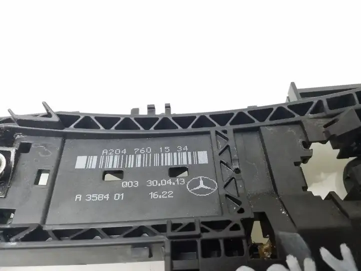 Mercedes-Benz CLA C117,X117,W117 (2013 - 2019) A2047601534 Крепление наружной ручки передней двери — фото 4