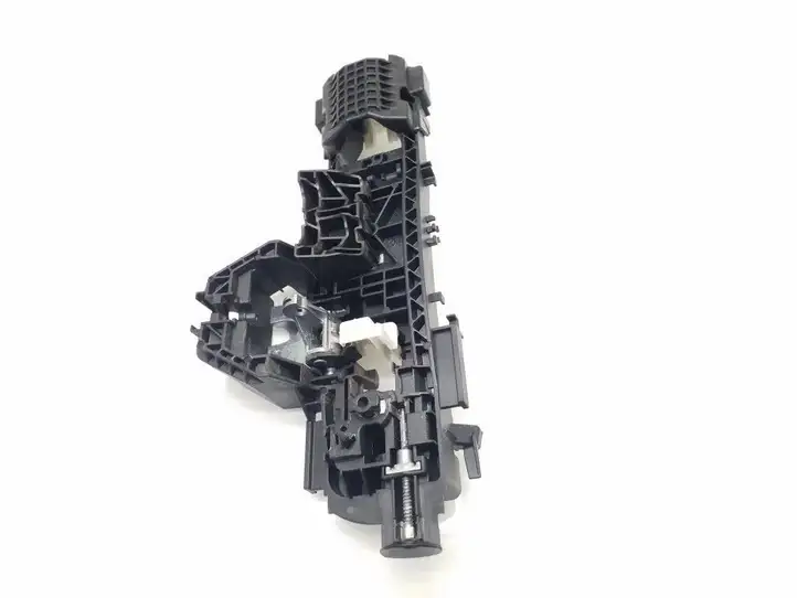 Mercedes-Benz CLA C117,X117,W117 (2013 - 2019) A2047601634 Крепление наружной ручки передней двери — фото 2