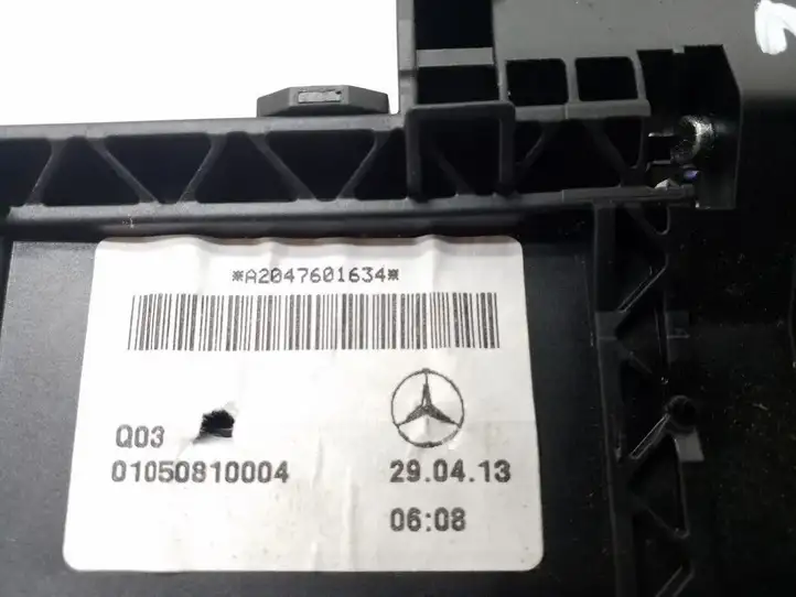 Mercedes-Benz CLA C117,X117,W117 (2013 - 2019) A2047601634 Крепление наружной ручки передней двери — фото 7