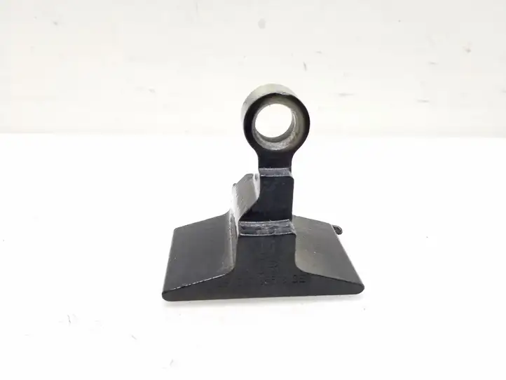 BMW 5 F10 F11 (2009 - 2016)  7185618 Верхняя петля передней двери