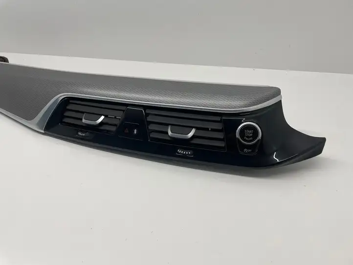 BMW 5 G30 G31 (2016 - ) 8070622 Отделка внутренней панели салона — фото 7
