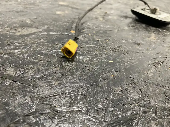 Dodge Challenger (2010 - 2014)  05064754 Антенна (антенна GPS)